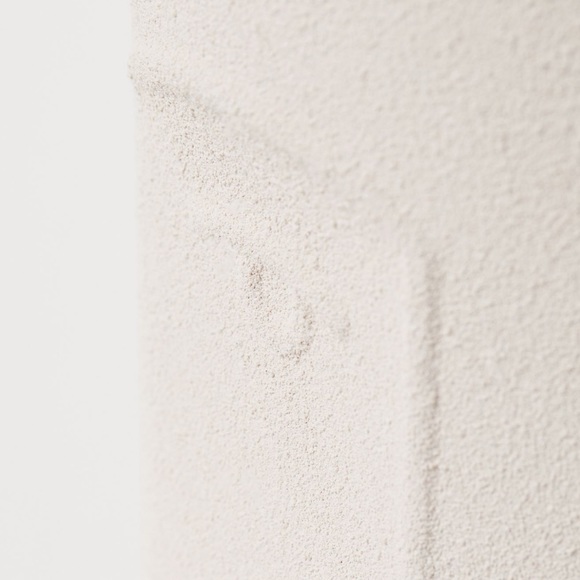 NWT H&M Stoneware Vase With Face Motif Light Beige - Picture 6 of 9